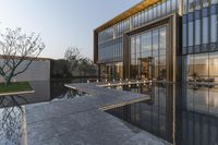 Design Hotel: Clear Sky and Reflecting Water