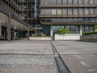 Deutschland's City Life: Modern Office Buildings