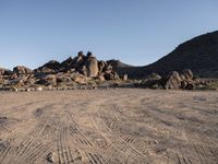 Dirt Roads of Alabama Hills: A Scenic Overview