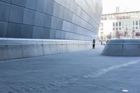 Dongdaemun Design Plaza: Futuristic Architecture in Seoul, Korea