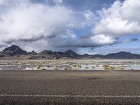 Dramatic Landscape in Utah: Mountain Range Extravaganza