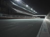 Dubai Night: Architecture Race Track 002