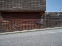 European City Life in Porto: Among Wooden Walls