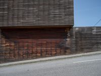 European City Life in Porto: Among Wooden Walls