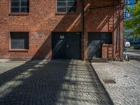 European City Life in Berlin: Urban Design and Warehouses