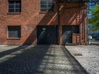 European City Life in Berlin: Urban Design and Warehouses