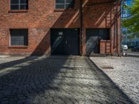 European City Life in Berlin: Urban Design and Warehouses