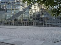 European City: Urban Design with Glass Facades