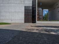 European Design: Concrete Walls in an Urban Space