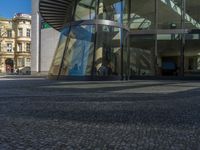 European Urban Design with Glass Walls