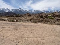 Exploring Alabama Hills: Majestic Mountains and Open Spaces