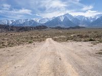 Exploring the Dirt Roads of Alabama Hills, California