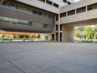 Exploring Los Angeles: Modern Architecture under a Clear Sky