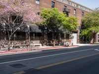 Exploring Los Angeles: Road and Architecture