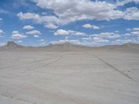 Factory Butte, Utah: Dirt Surface for Nature Enthusiasts