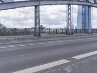 Frankfurt, Germany: Skyway Bridge