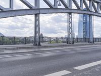 Frankfurt, Germany: Skyway Bridge