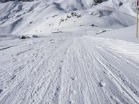 French Alps: Clear Skies and Endless Skiing