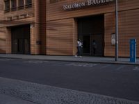 German Architecture in the City: Building 002