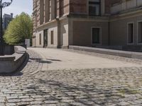 German Office Building: Open Space and Shadow on the Facade