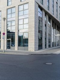 Urban Office Building in Germany: A Stunning Storefront