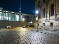 Germany's Urban Plaza: Showcasing Stunning Architecture