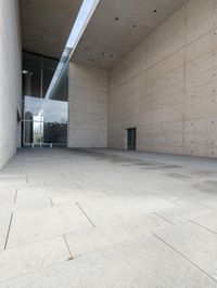 Glass Office Building in Berlin: Capturing the Sun and Shadow