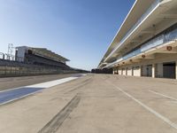 The Grandstand: Architecture at the Race Track