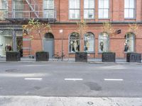 Historic Architecture in Manhattan: Discovering the Charm of the Neighborhood