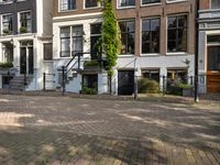 Holland's Classic Architecture: Exploring Amsterdam