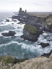 Iceland's Coastal Landscape: A Majestic View of the Ocean
