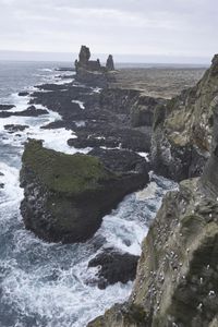 Iceland's Coastal Landscape: A Majestic View of the Ocean
