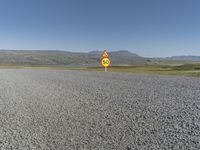 Iceland Landscape: Asphalt & Dirt Roads 001