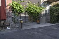 Los Angeles City Streets: Exploring the Urban Landscape