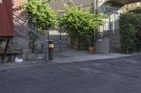 Los Angeles City Streets: Exploring the Urban Landscape