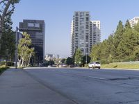 Los Angeles Cityscape: Clear Sky Day