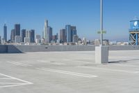 Los Angeles Cityscape: Clear Sky View