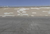 Los Angeles: Clear Sky over the Concrete Jungle