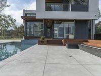 Modern Architecture in Los Angeles: Villa with a Pool