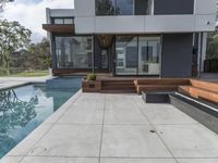 Modern Architecture in Los Angeles: Villa with a Pool