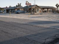 Experience Los Angeles: Motels Amid Desert Landscapes