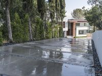 Real Estate in Los Angeles: Property with a Walkway