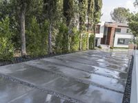 Real Estate in Los Angeles: Property with a Walkway