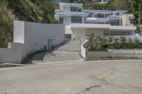 Los Angeles Residential Area: A Showcase of Urban Design