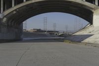 Los Angeles River Bridge: Iconic City Infrastructure