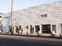 Los Angeles Road: A Stretch of Asphalt in California