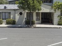 Roads of Los Angeles: Asphalt in Residential Areas