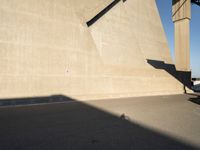 Los Angeles Underpass: Modern Architecture in California