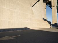 Los Angeles Underpass: Modern Architecture in California