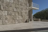 Los Angeles Urban Plaza with Concrete Building 003